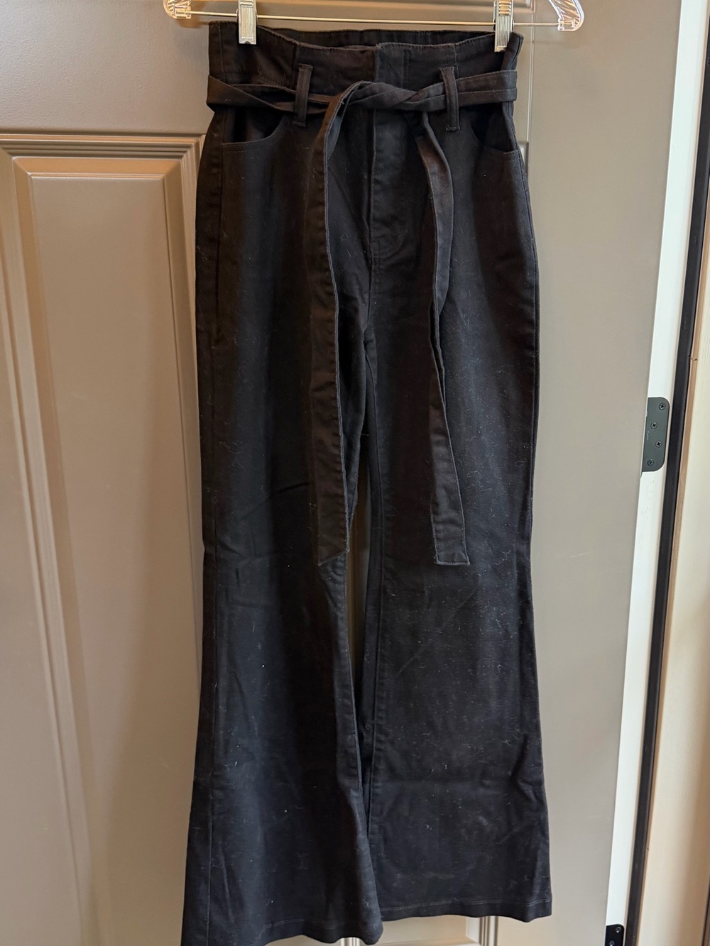 Jealous Tomato High-Waist Black Wide-Leg Women’s Pants w/Tie Waist, Size Medium